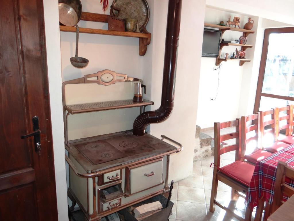 Chardaka Guest House Kalofer Oda fotoğraf